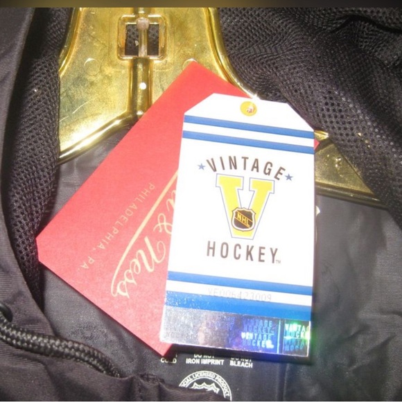 NHL Mitchell & Ness windbreaker, Vintage hockey edition - Picture 3 of 3